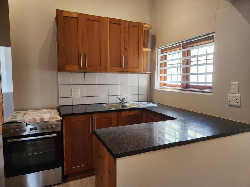 To Let 2 Bedroom Property for Rent in Woodstock Upper Western Cape